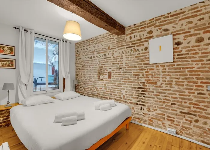 Hippolyte - Appt Avec Terrasse Couverte *