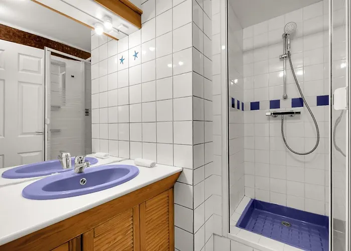 Hippolyte - Appt Avec Terrasse Couverte 公寓 *