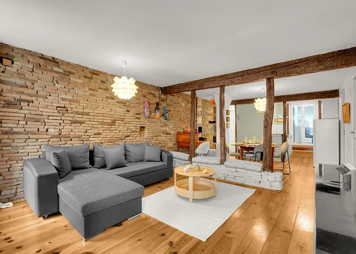 公寓 Hippolyte - Appt Avec Terrasse Couverte